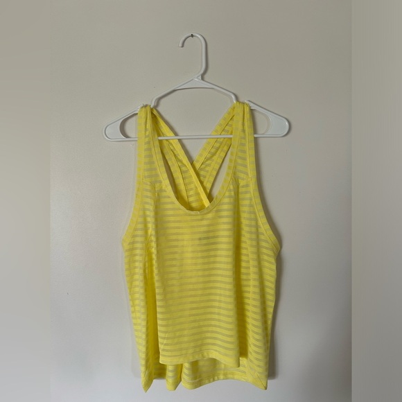 💥⭐️❤️HOST PIC❤️⭐️💥 Zyia Nimbus Lemon Yellow Split Back Tank Top - Picture 3 of 10
